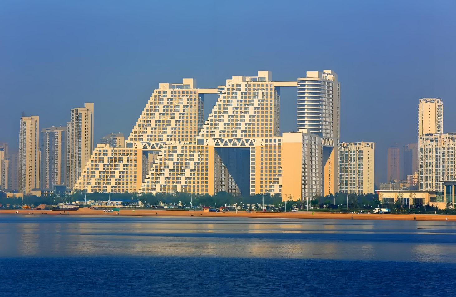 Qinhuangdao Tourism Guide